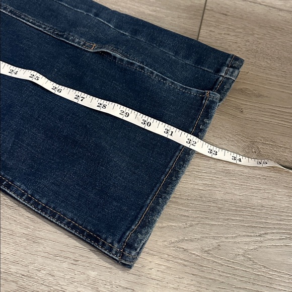 Excellent Condition Maurice’s high rise  Flare Jeans size 8 - Picture 10 of 12
